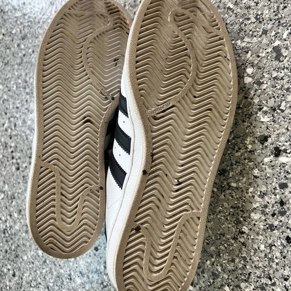 Men’s Adidas Low top All-star shoes. - Picture 4 of 4